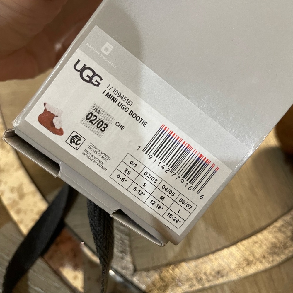 Infant ugg boot - Picture 4 of 5